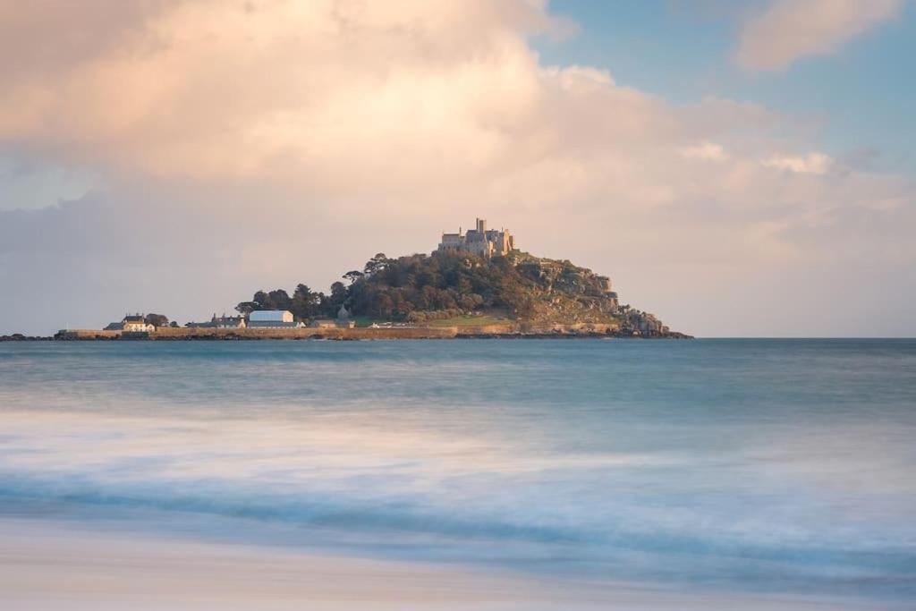 Luxury Modern Suite In Marazion With Parking Eksteriør bilde